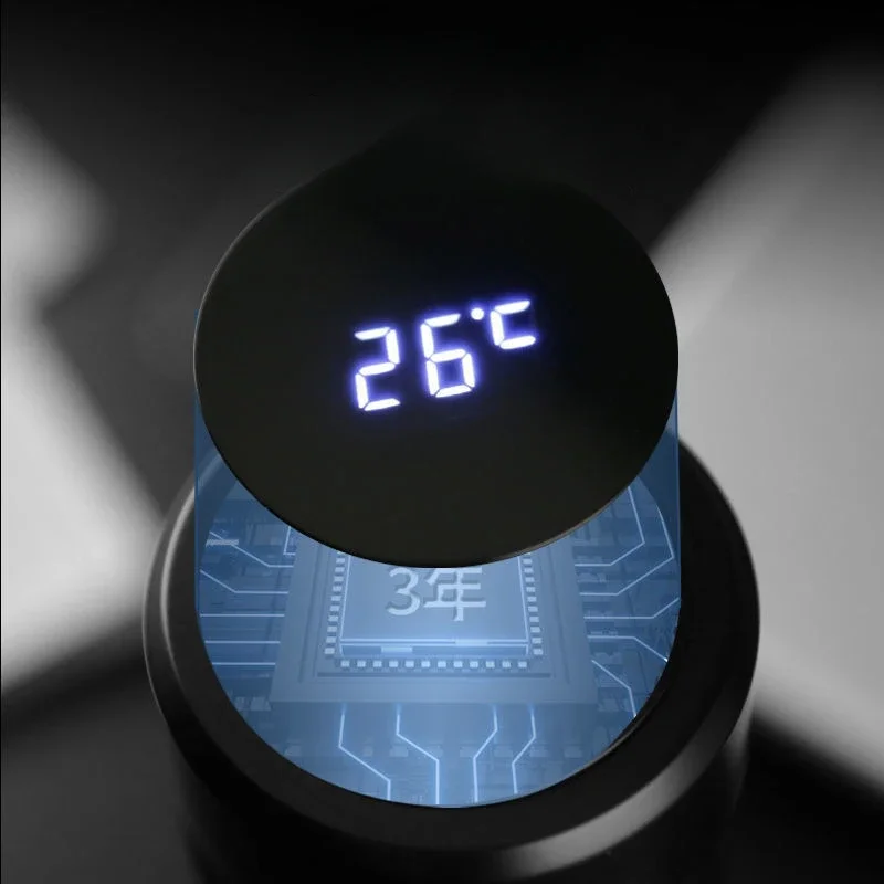 Stalowy termos z inteligentnym wyświetlaczem LED 🌡️